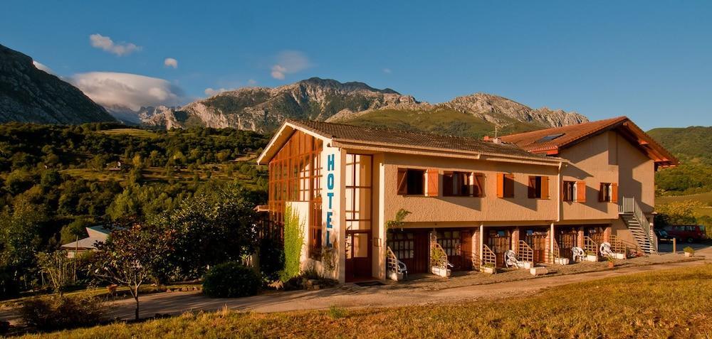 Hotel Torrecerredo Arenas De Cabrales Esterno foto