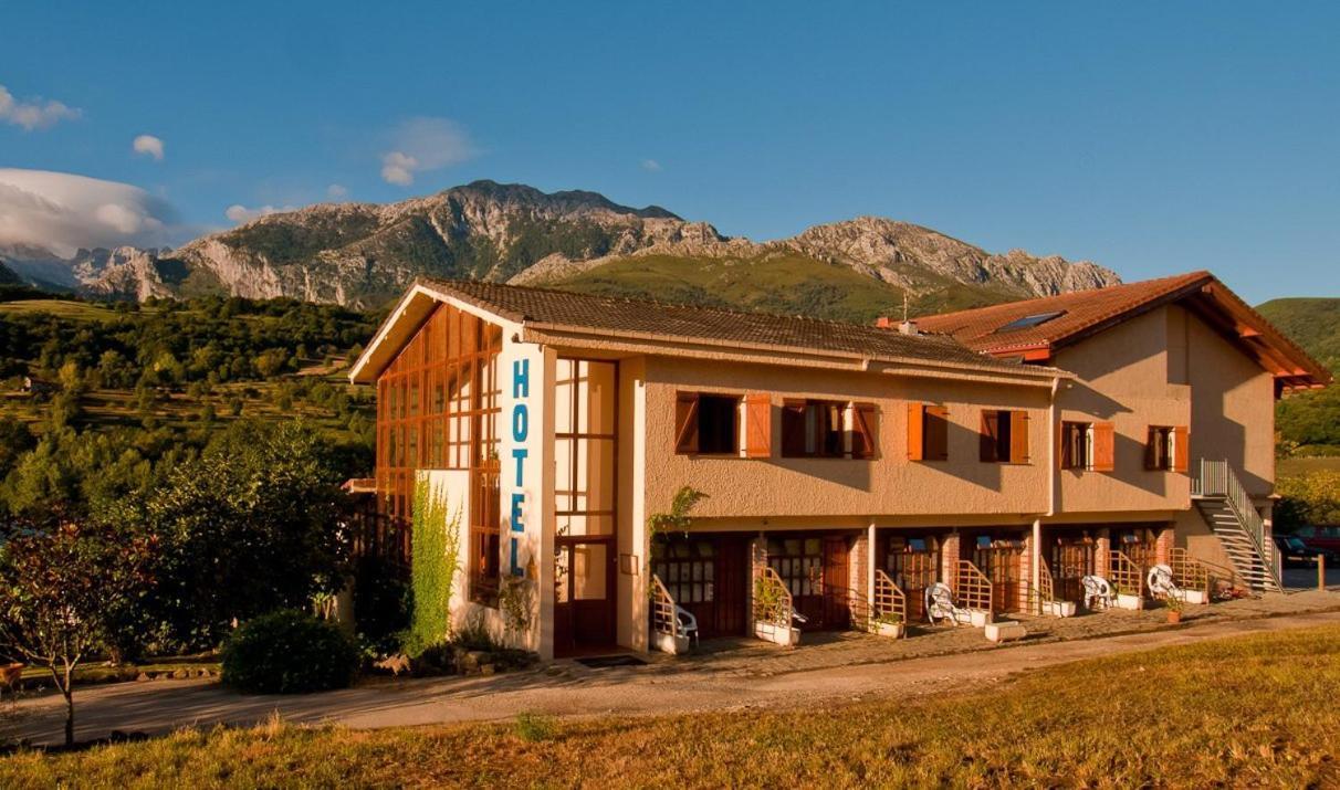 Hotel Torrecerredo Arenas De Cabrales Esterno foto