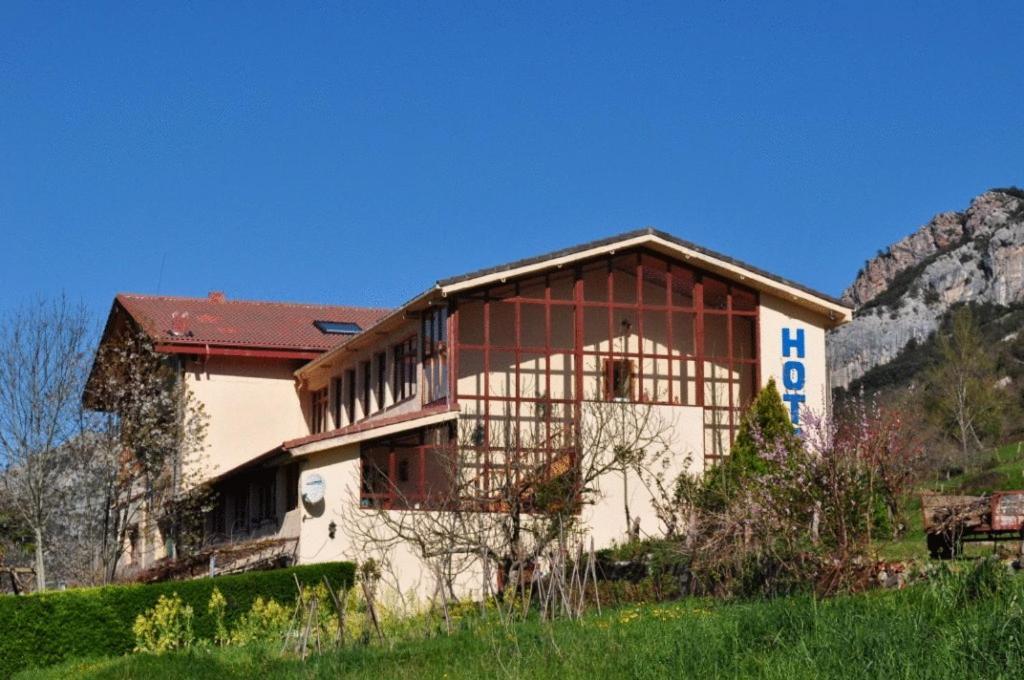 Hotel Torrecerredo Arenas De Cabrales Esterno foto